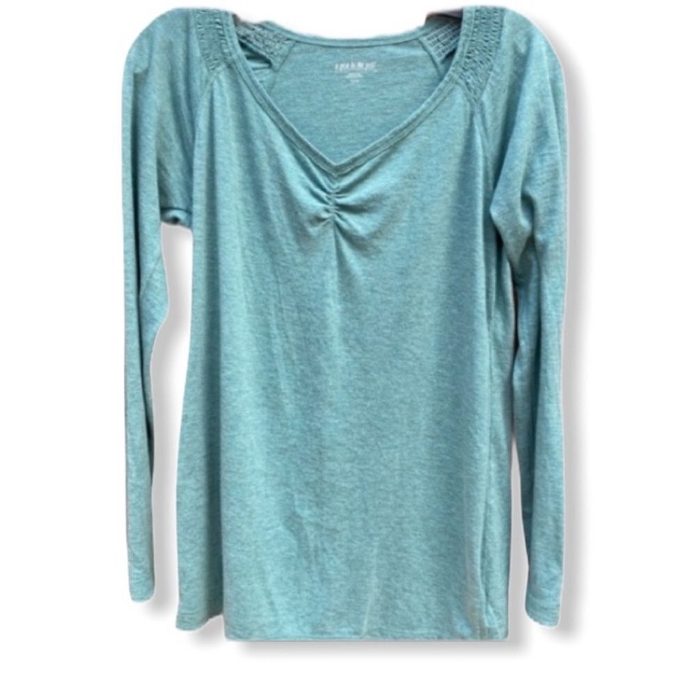 A Pea In The Pod Maternity Shirt